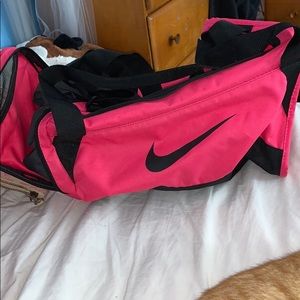 pink nike duffel bag